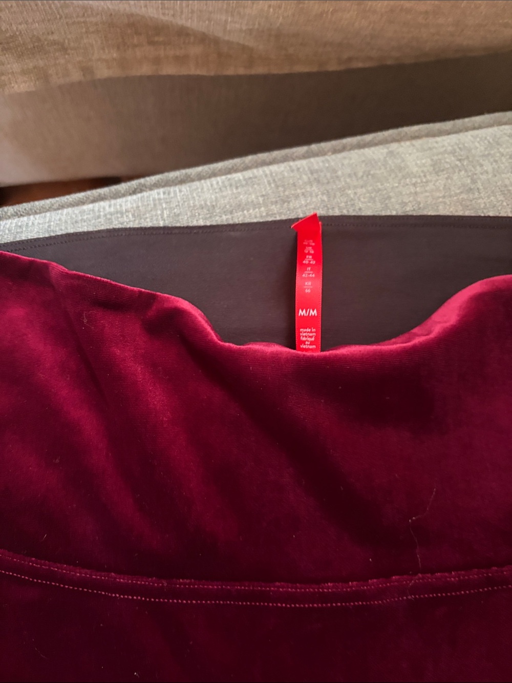 Spanx Velvet leggings shaping — Burgundy M/M